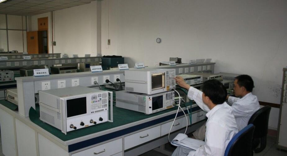 无线电现场.jpg 无线电现场.jpg